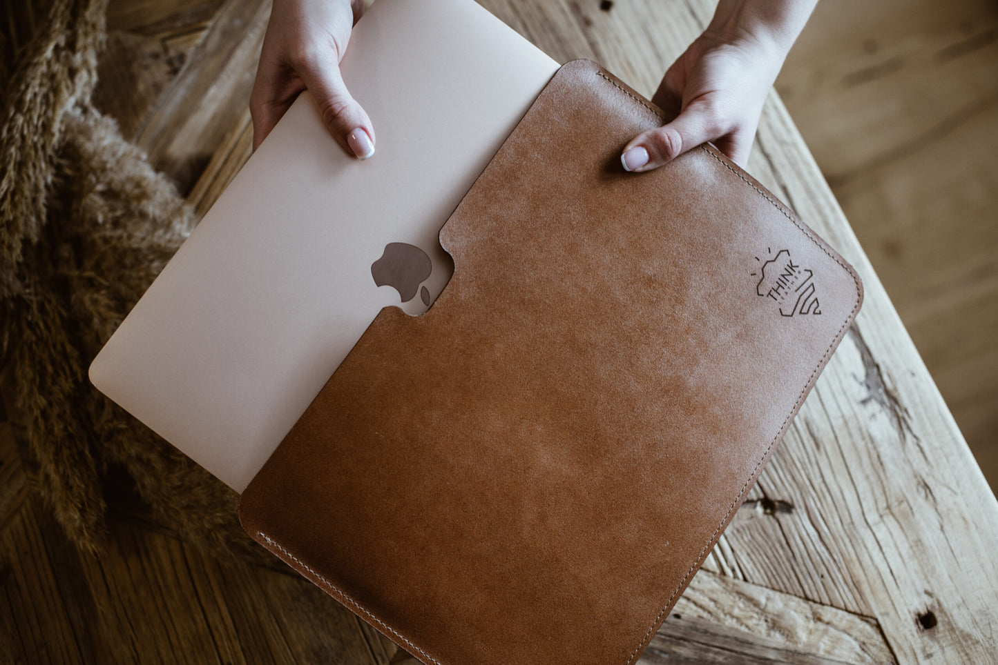 MACBOOK 13"SLEEVE COVER Light brown-0